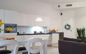 Apartamenty Lazurowy i Słoneczny z darmowym Parkingiem strzeżonym